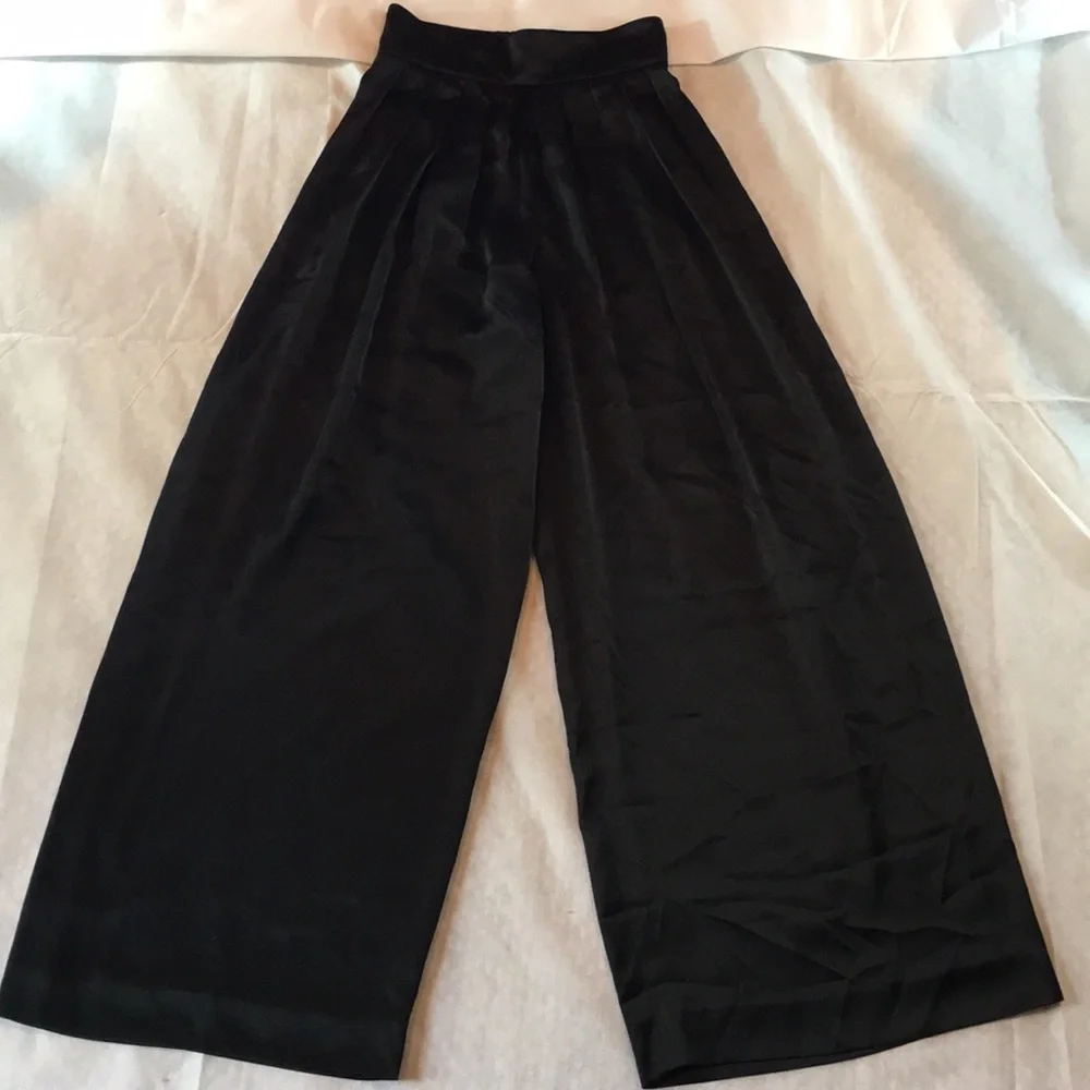 Carmen Marc Valvo Wide Leg High waisted dress Pants EUC - Picture 4 of 10